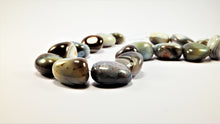 Load image into Gallery viewer, African Agate Necklace