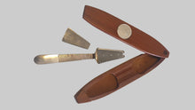 Load image into Gallery viewer, Antique Swedish “Razo” Razor / Safety Razor – Mint Condition
