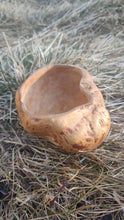 Load image into Gallery viewer, Swedish Burl Knot Bowl
