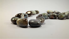 Load image into Gallery viewer, African Agate Necklace
