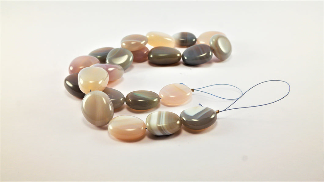 Classic Grey-Blue and Creme Agate Necklace