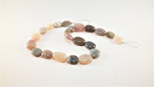 Load image into Gallery viewer, Classic Grey-Blue and Creme Agate Necklace
